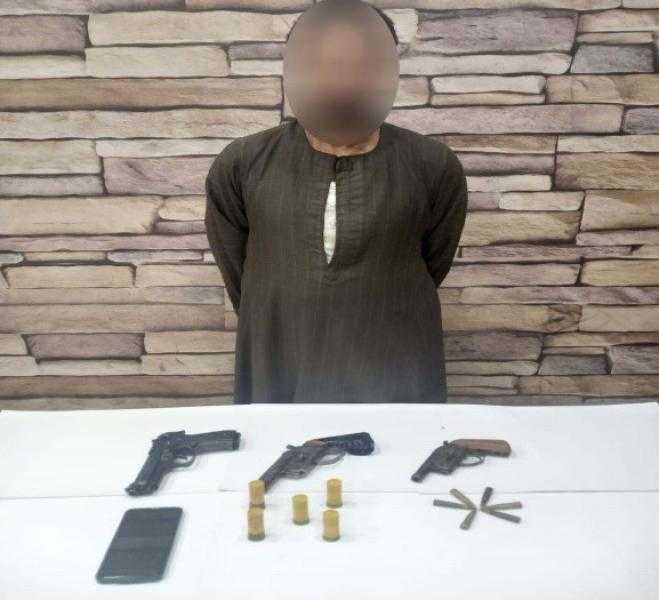 حبس 3 أشخاص بحوزتهم أسلحة نارية بالمرج