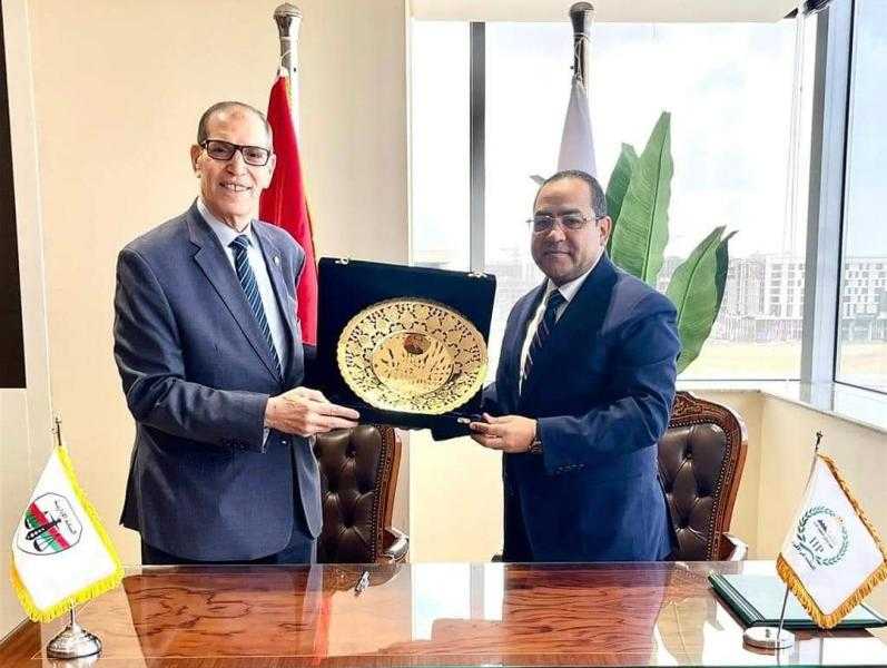 توقيع بروتوكول تعاون بين النيابة الإدارية والجهاز المركزي للتنظيم والإدارة.. صور