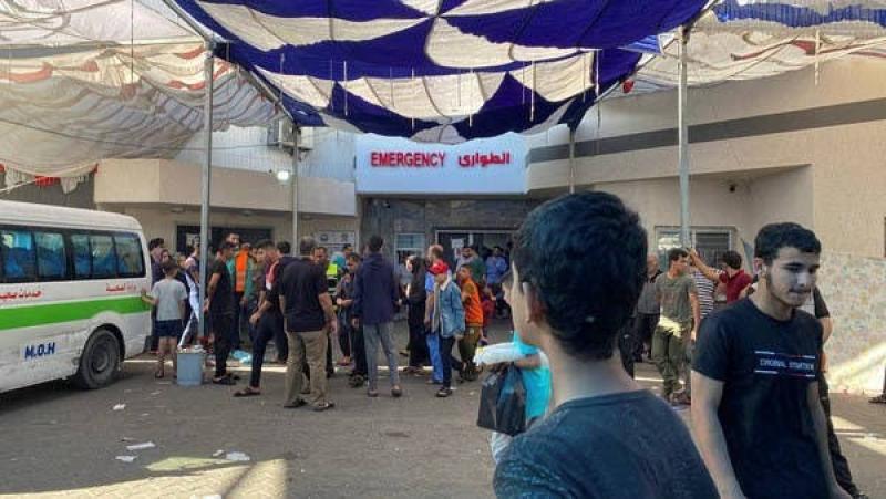 الجيش الإسرائيلي ينشر مقاطع تزعم نقل محتجزين مؤقتا إلى مستشفى الشفاء في غزة