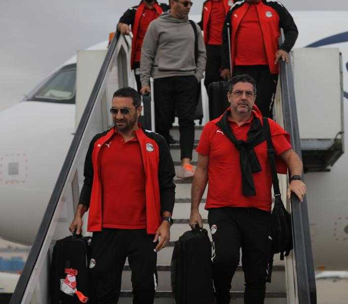 وصول بعثة منتخب مصر إلى القاهرة بعد الفوز على سيراليون