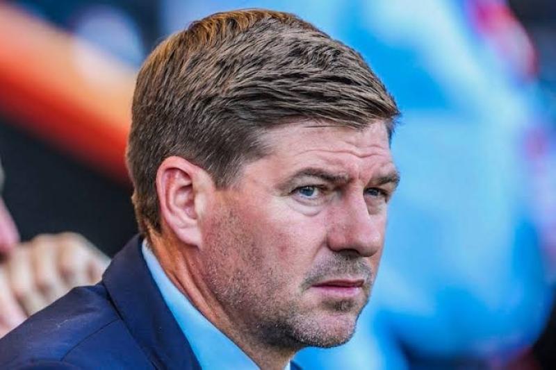 «من دوري الأساطير».. هل يقطع أسطورة ليفربول طريق أحمد فتوح للأهلي؟