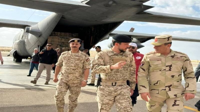 ولي العهد الأردني يصل إلى مطار العريش بصحبة وفد طبي لإقامة مستشفى ميداني