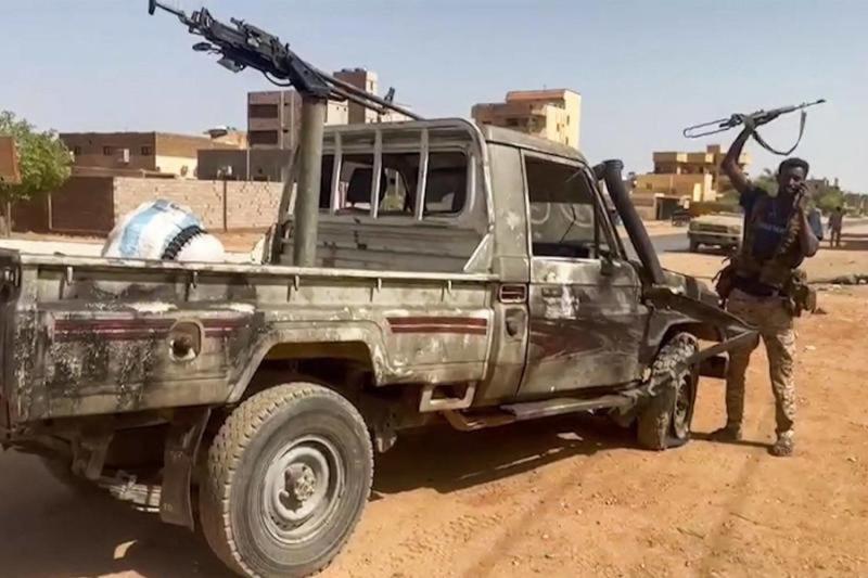 السودان.. «الدعم السريع» تُسيطر على قاعدة جبل الأولياء العسكرية