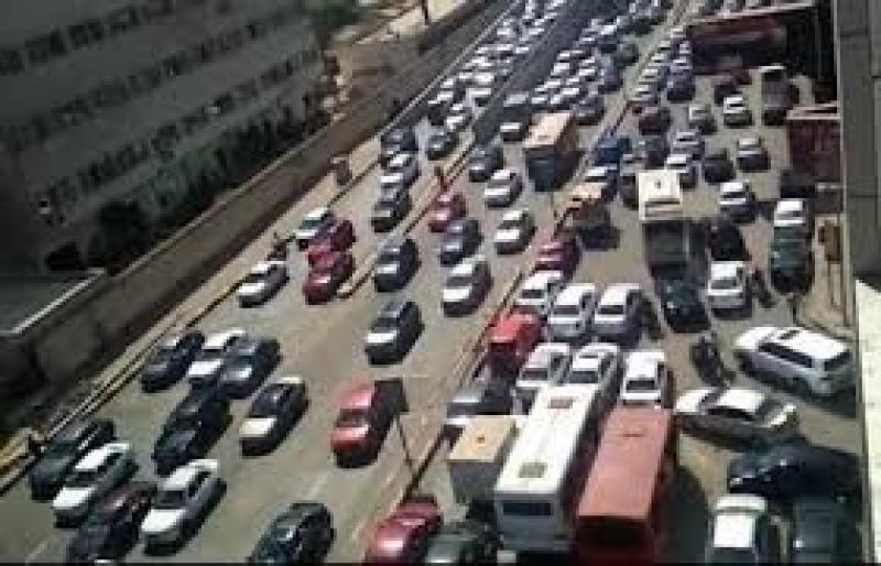 المرور يقدم إرشادات للقيادة في ظل الطقس السيء