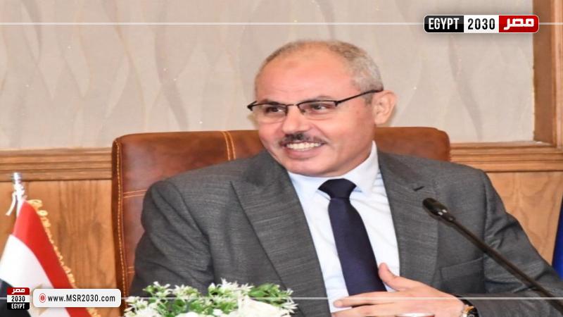 رئيس جامعة قناة السويس