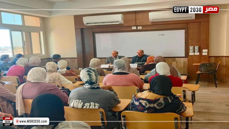 كلية آثار ولغات بجامعة مطروح
