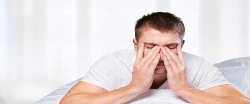 أعراض انقطاع النفس أثناء النوم وطرق علاجه (فيديو)