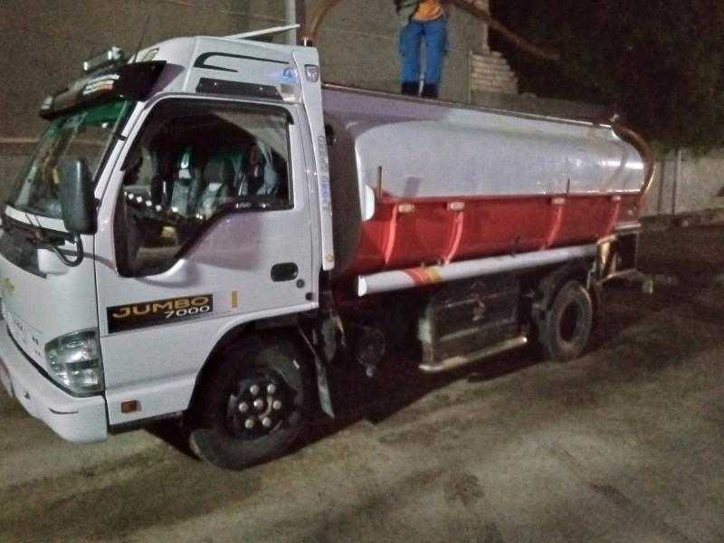 ضبط سيارة محملة بكميات كبيرة من السولار بمطروح