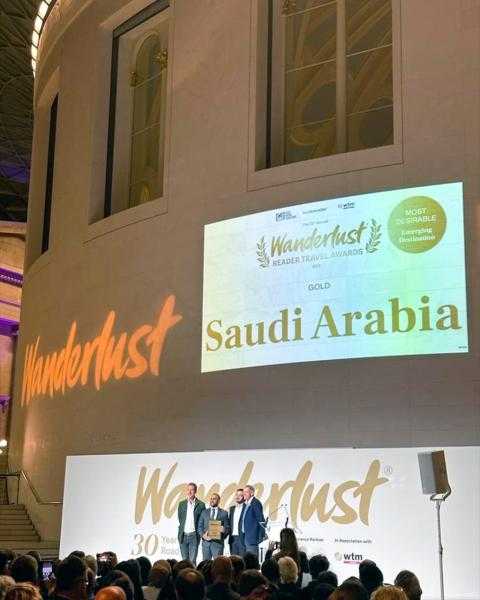 المنصات الإعلامية الدولية تتفاعل مع أهم الوجهات السياحية السعودية