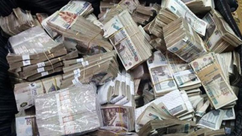ضبط متهم بغسل 5 ملايين جنيه من تجارة العملة في القاهرة