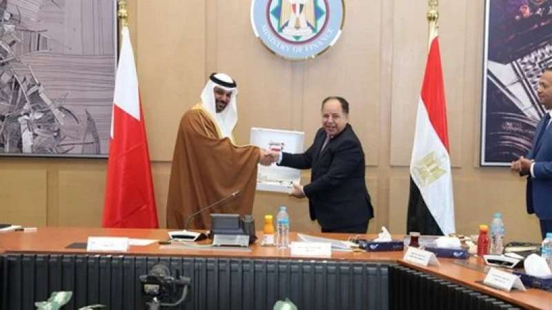وزير المالية خلال اللقاء