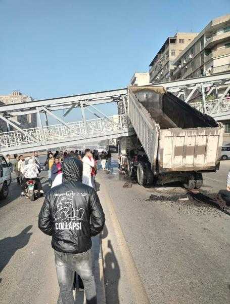 حبس سائق السيارة النقل المتسبب في سقوط كوبري مشاة أحمد عرابي