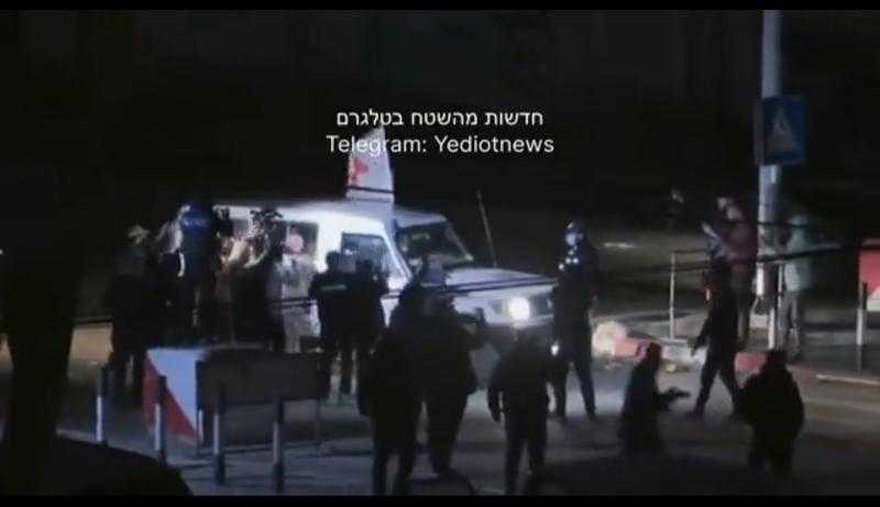 عاجل| الإفراج عن 30 فلسطينيا ضمن الدفعة السادسة لصفقة تبادل الأسرى