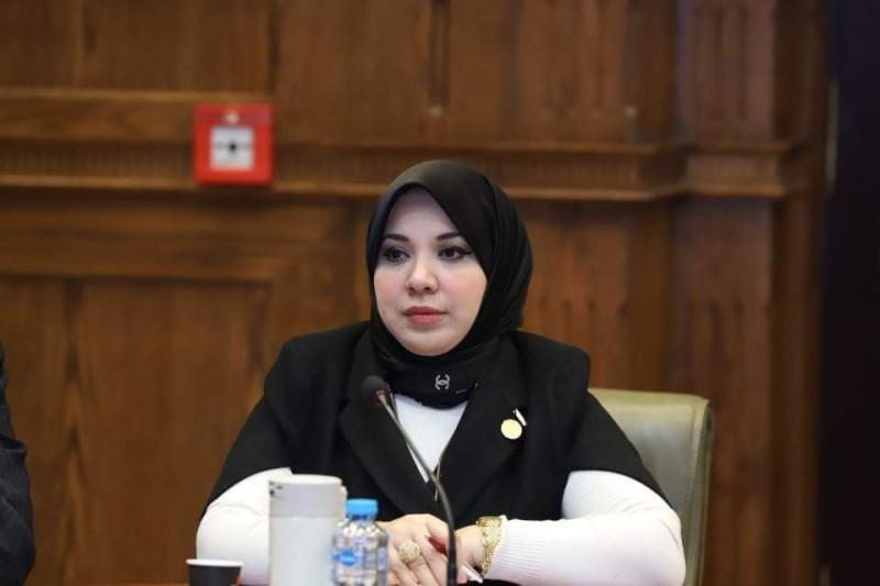 النائبة دينا هلالي