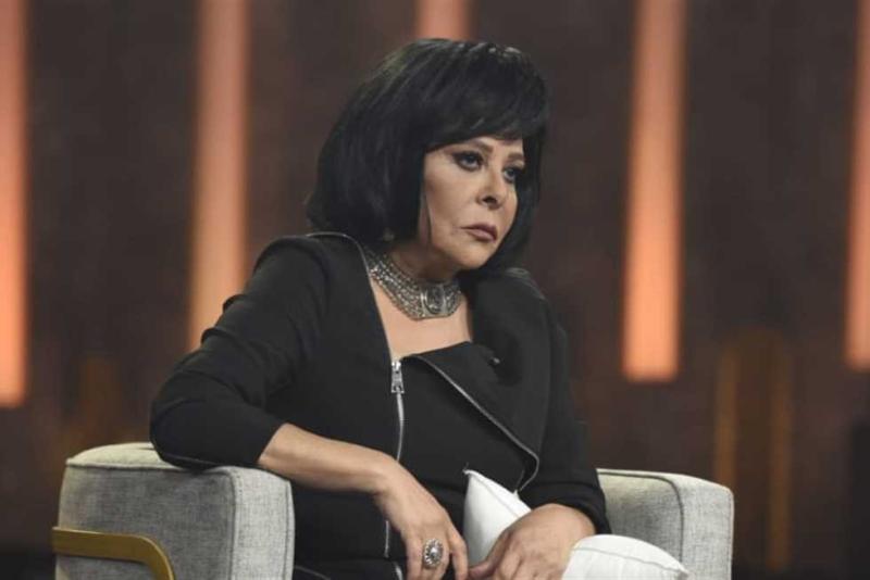 شاهد.. إسعاد يونس تنعي الفنان الراحل طارق عبد العزيز بـ«كلمات مؤثرة»
