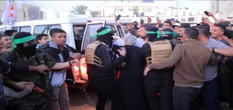 وسائل إعلام إسرائيلية: سيتم إطلاق سراح 11 إسرائيليا ضمن الدفعة الرابعة