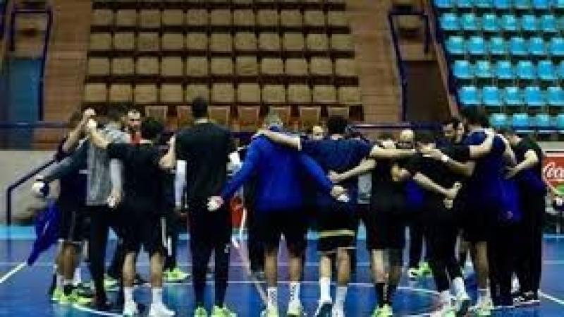 يد الأهلي يواصل تدريباته استعدادا لمباراة الزمالك