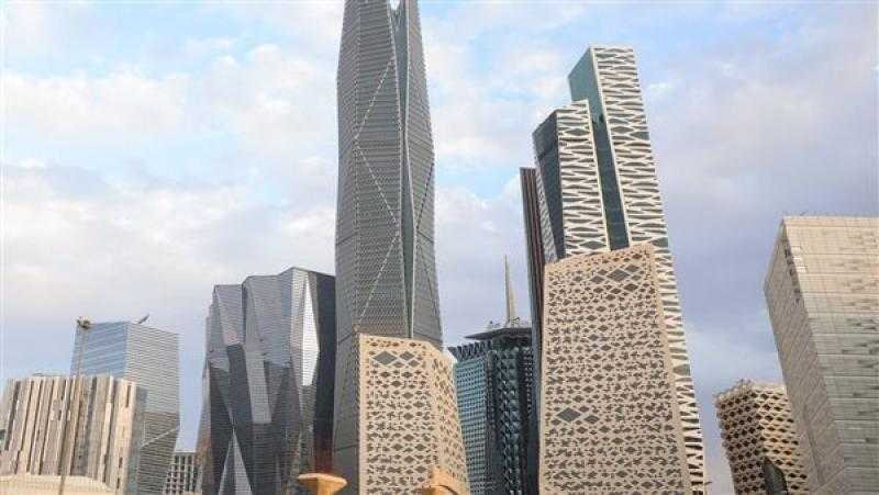 «السيادي السعودي» يحصل على قرض مجمع بـ5 مليارات دولار