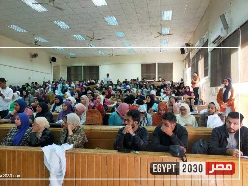 جامعة الفيوم: تنظيم ندوة (صوتك مستقبلك.. انزل وشارك) بكلية الزراعة