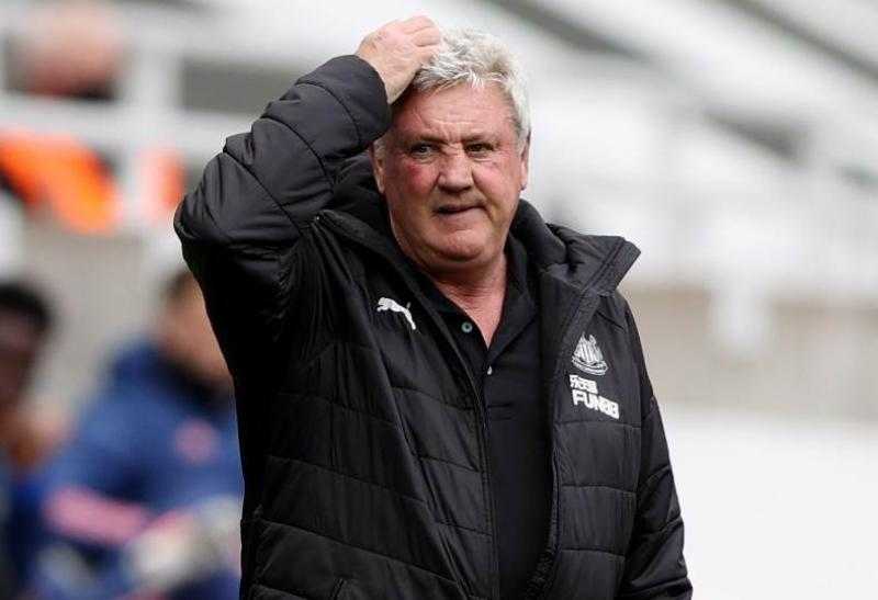 مدرب أستون فيلا السابق يكشف حقيقة مفاوضات الأهلي ورأيه في محمد صلاح