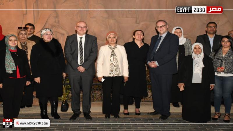 كلية التربية بجامعة عين شمس 