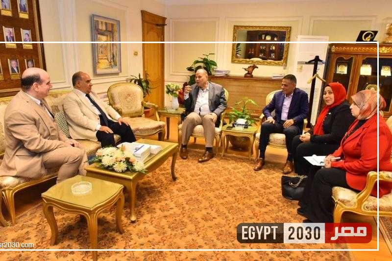 محافظ أسيوط يستقبل الرئيس التنفيذي لأفرع البنك الزراعي
