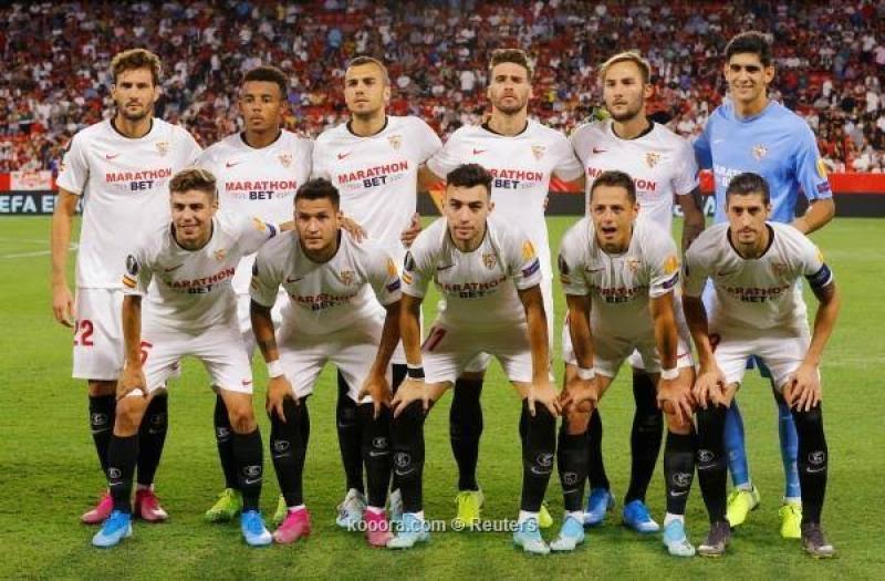 أوكامبوس يقود هجوم إشبيلية أمام أيندهوفن فى دورى أبطال أوروبا