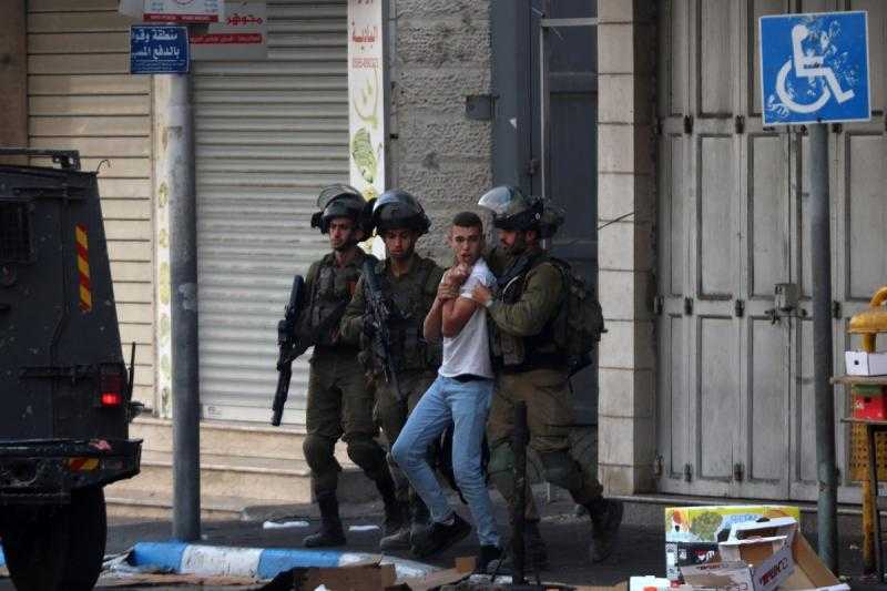 ضياء رشوان يكشف عن أعداد الأسرى الفلسطينيين المقرر الإفراج عنهم اليوم
