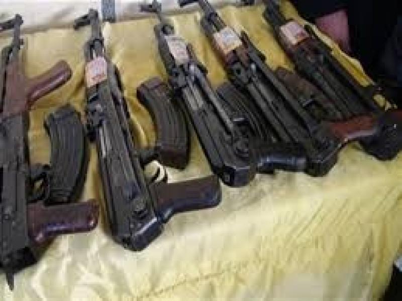 ضُبط بـ 19 بندقية.. حبس عامل للاتجار في الأسلحة النارية بأسيوط