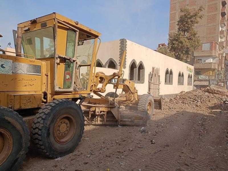 محافظ أسيوط: توسعة وتسوية شوارع بمنفلوط تمهيداً لرصفها ضمن خطة التطوير والتجميل