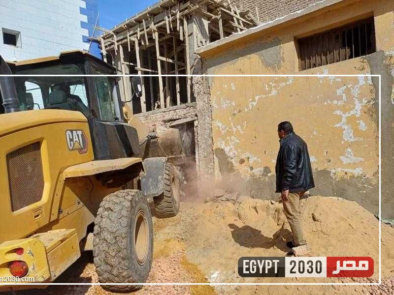 إيقاف أعمال بناء مخالف وتعديل 8 حالات بمركز ملوي بالمنيا