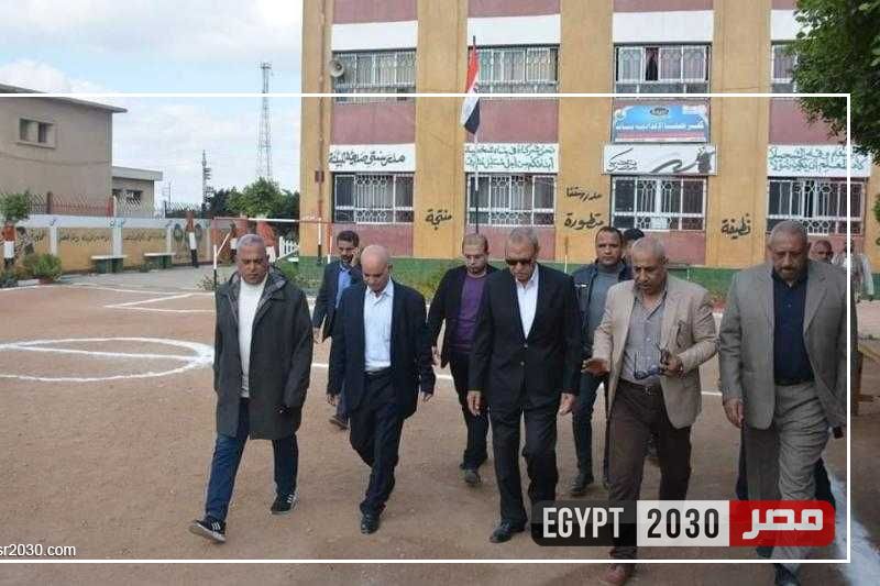 محافظ القليوبية يتفقد عددا من المدارس لمتابعة الاستعدادات النهائية للانتخابات الرئاسية
