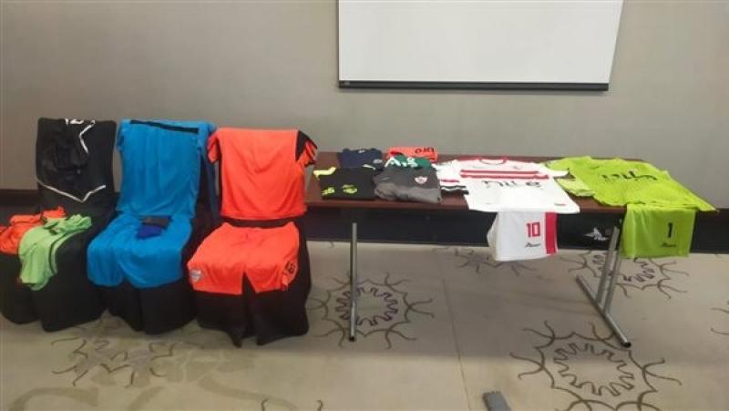 الزمالك يرتدي الزي التقليدي أمام سوار الغيني بالكونفدرالية