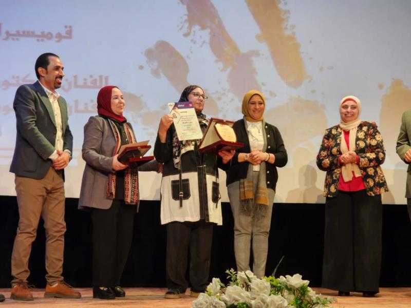 افتتاح معرض ملتقى الطفل الأول للفنون وتكريم المواهب بالمركز الثقافي بطنطا