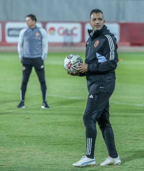 سامي قمصان: التعادل وضع الأهلي في الصدارة.. ونعمل على علاج إهدار ‏الفرص