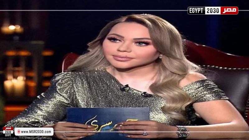 المذيعة أسما ابراهيم