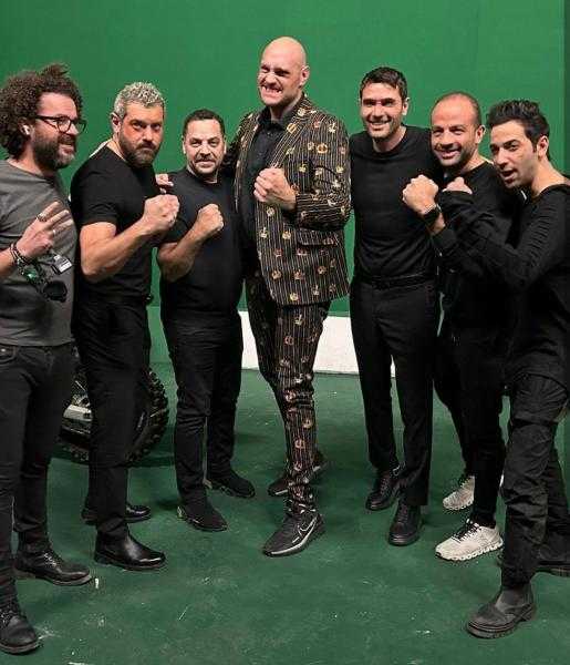 عمرو يوسف ينشر صور من كواليس «ولاد رزق 3»