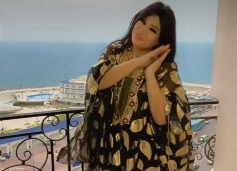 فيفي عبده تهنئ الإمارات بعيدهم الوطني