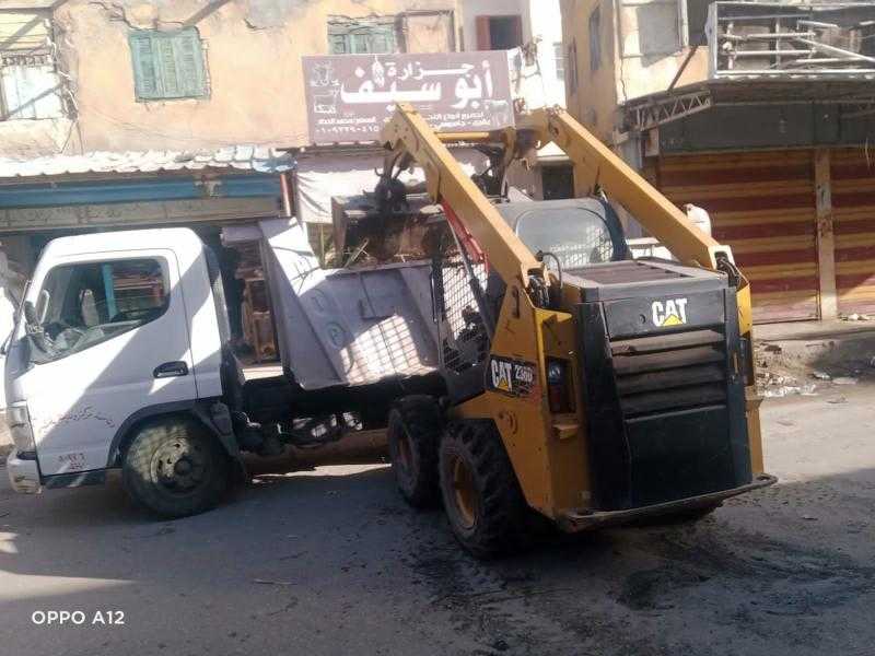 محافظ كفر الشيخ يتابع جهود المراكز والمدن في حملات النظافة وتطهير شبكات صفايات الأمطار