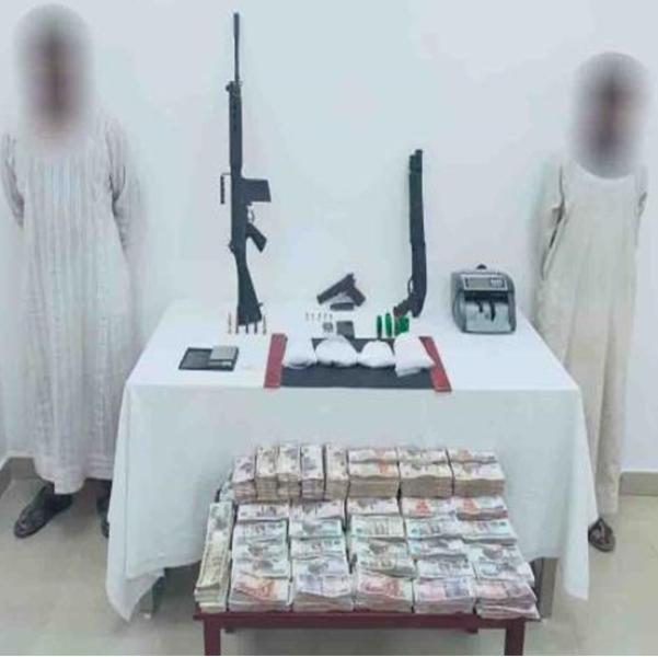 حملات أمنية لضبط تجار الأسلحة والمخدرات في أسوان وأسيوط (صور)