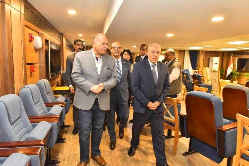 محافظ أسيوط ورئيس هيئة تنمية الصعيد يتفقدا التشطيبات النهائية لمركز السيطرة الإقليمي
