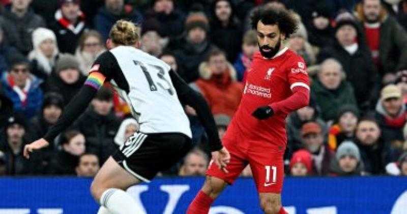 أرنولد يقود ليفربول لوصافة الدوري بفوز مثير على فولهام