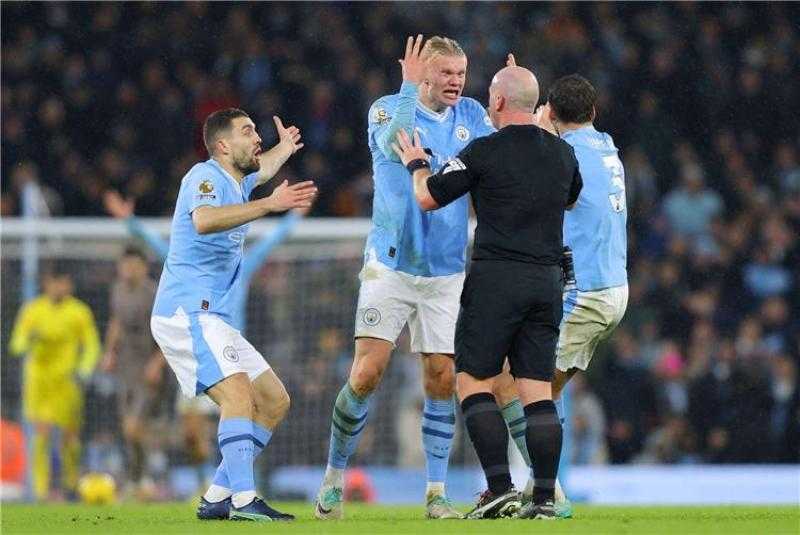 عليك اللعنة.. هالاند يواصل الهجوم على حكم مباراة مانشستر سيتي وتوتنهام