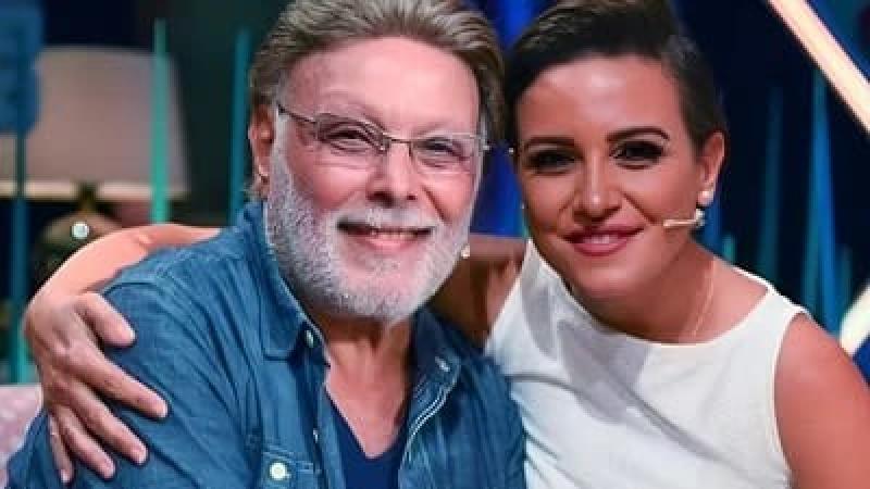 سوسن بدر وحنان مطاوع تودعان الراحل أشرف عبدالغفور بالمستشفى