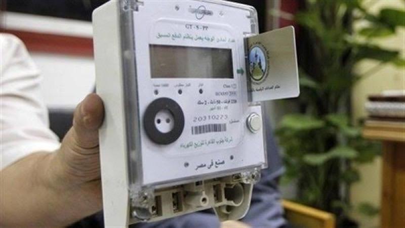 «الكهرباء» تكشف تفاصيل تركيب 2 مليون و950 ألف عداد كودي للمباني المخالفة