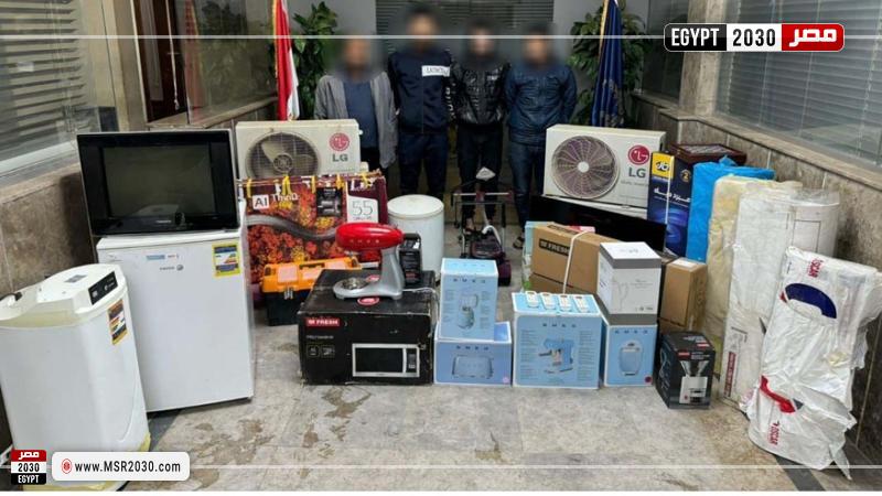 المتهمون والمضبوطات