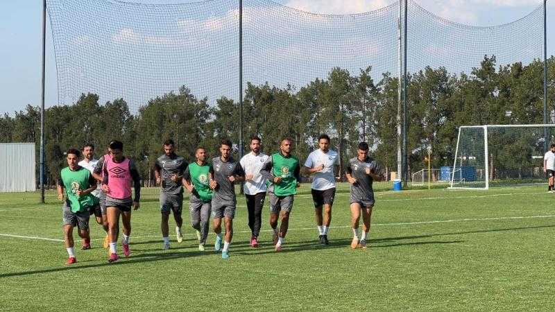 بيراميدز يخوض مرانه الأول في بريتوريا استعدادًا لمباراة صن داونز