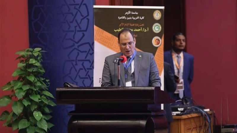 عميد كلية التربية بنين جامعة الأزهر بالقاهرة