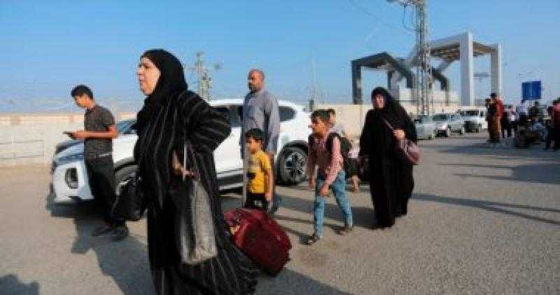 وصول نحو 150 من حاملي الجنسيات المزدوجة من غزة إلى رفح