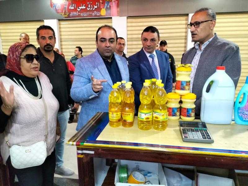 افتتاح مقر جديد لمبادرة خفض أسعار السلع الغذائية الأساسية بالسوق التجاري بمحطة مصر بالإسكندرية